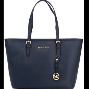MICHAEL Michael Kors Jet Set Medium Tote